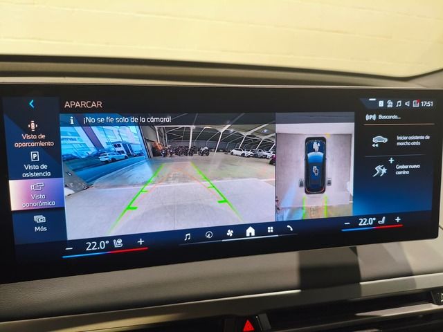 BMW iX xDrive45 color Negro. Año 2025. 300KW(408CV). Eléctrico. En concesionario Quadis Munich (Terrassa) de Barcelona