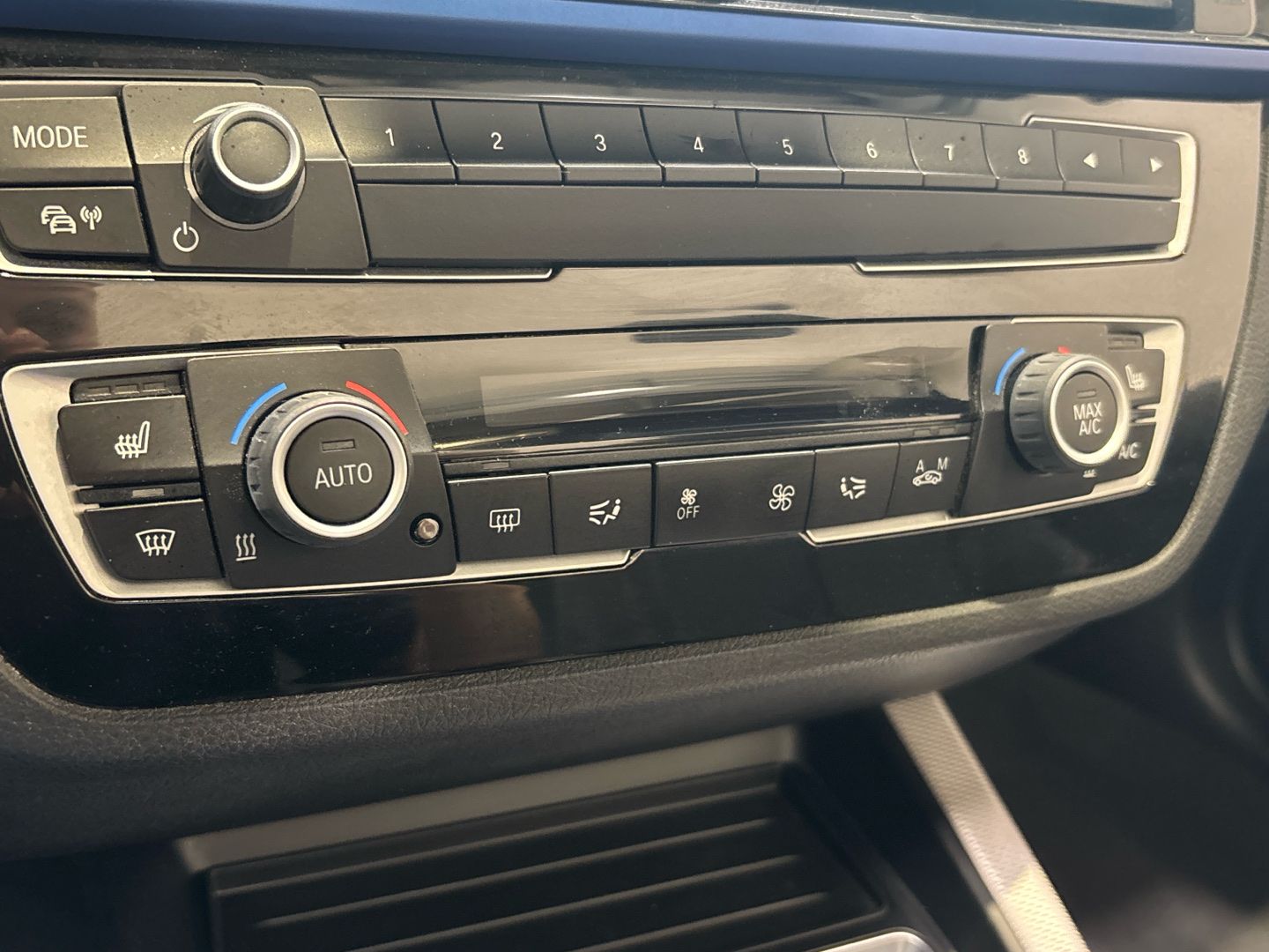 Imatge del vehicle 24
