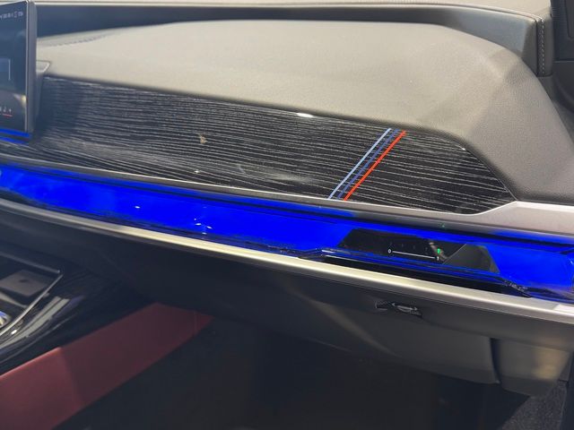 BMW i7 xDrive60 color Negro. Año 2024. 400KW(544CV). Eléctrico. En concesionario Quadis Munich (Terrassa) de Barcelona