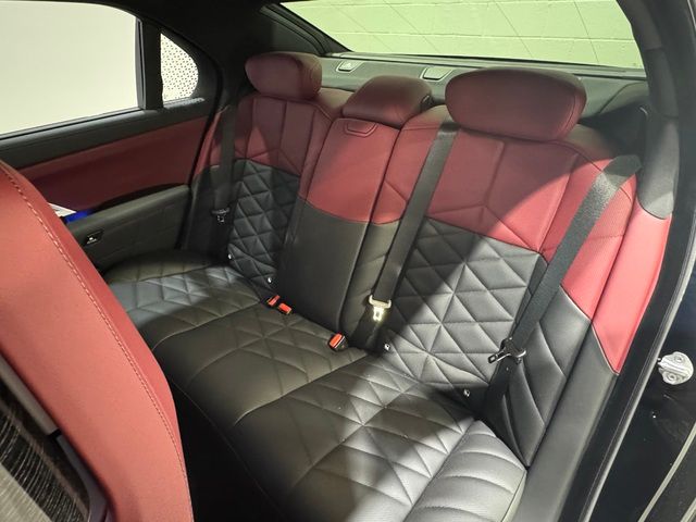 BMW i7 xDrive60 color Negro. Año 2024. 400KW(544CV). Eléctrico. En concesionario Quadis Munich (Terrassa) de Barcelona