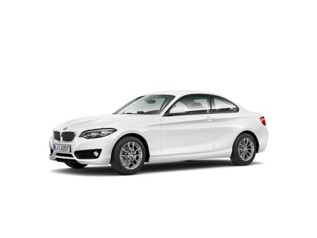 Fotos de BMW Serie 2 218d Coupe color Blanco. Año 2018. 110KW(150CV). Diésel. En concesionario Quadis Munich (Terrassa) de Barcelona