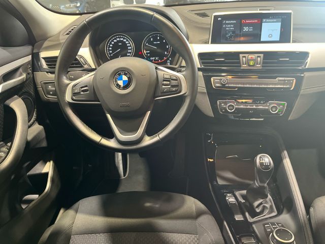 BMW X2 sDrive16d color Negro. Año 2021. 85KW(116CV). Diésel. En concesionario Quadis Munich (Manresa) de Barcelona