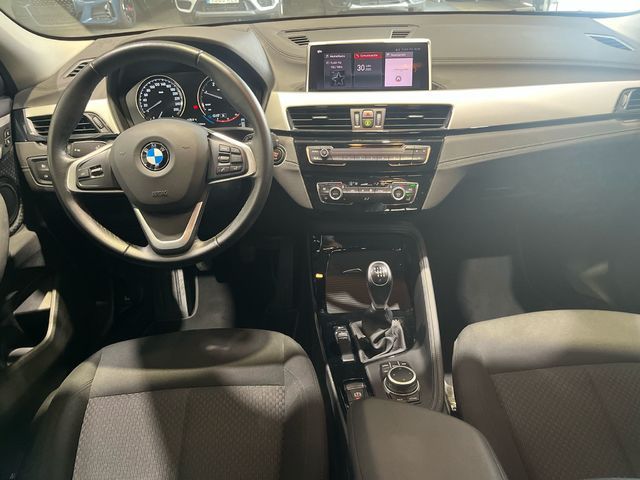 BMW X2 sDrive16d color Negro. Año 2021. 85KW(116CV). Diésel. En concesionario Quadis Munich (Manresa) de Barcelona