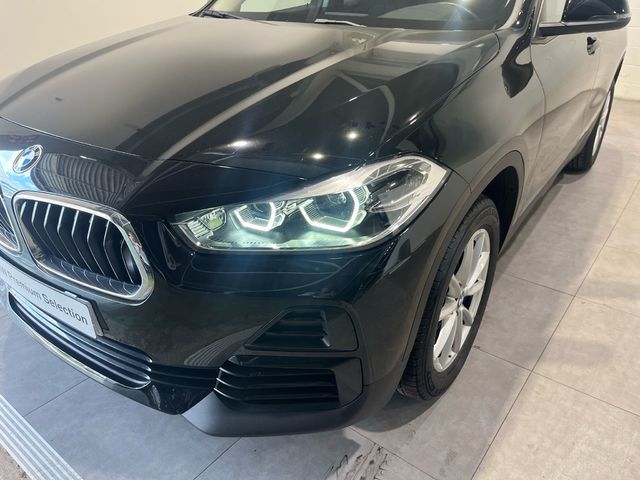 BMW X2 sDrive16d color Negro. Año 2021. 85KW(116CV). Diésel. En concesionario Quadis Munich (Manresa) de Barcelona