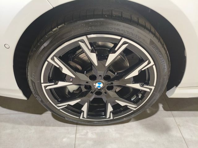 BMW Serie 1 120d color Blanco. Año 2025. 120KW(163CV). Diésel. En concesionario Quadis Munich (Terrassa) de Barcelona