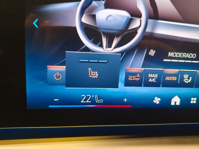 BMW Serie 1 120d color Blanco. Año 2025. 120KW(163CV). Diésel. En concesionario Quadis Munich (Terrassa) de Barcelona