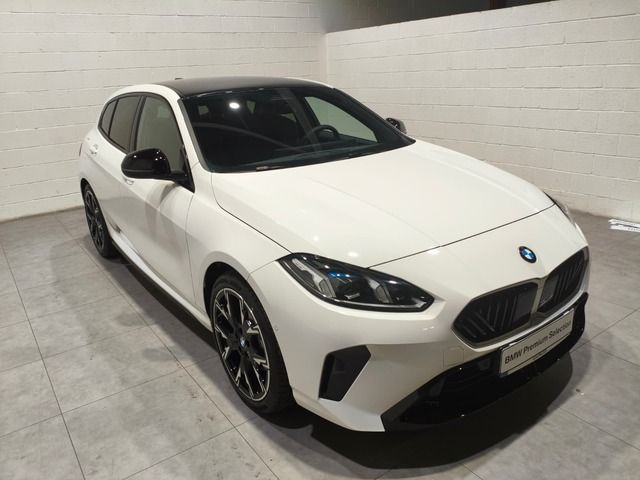 BMW Serie 1 120d color Blanco. Año 2025. 120KW(163CV). Diésel. En concesionario Quadis Munich (Terrassa) de Barcelona