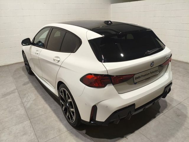 BMW Serie 1 120d color Blanco. Año 2025. 120KW(163CV). Diésel. En concesionario Quadis Munich (Terrassa) de Barcelona