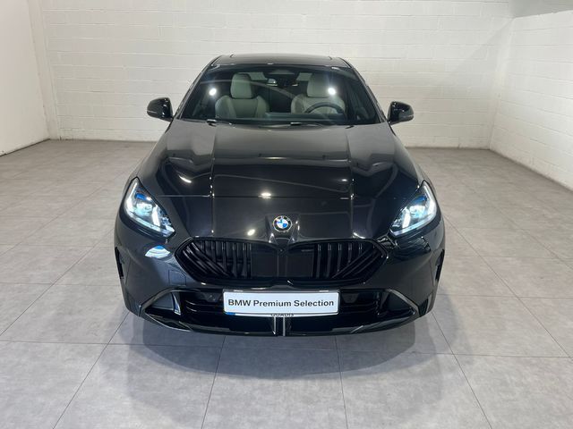 Fotos de BMW Serie 2 220i Gran Coupe color Negro. Año 2025. 125KW(170CV). Gasolina. En concesionario Quadis Munich (Terrassa) de Barcelona