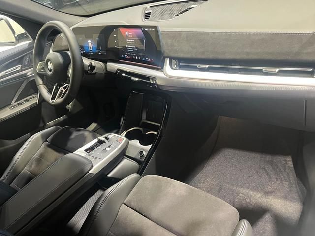 BMW X2 sDrive18d color Blanco. Año 2025. 110KW(150CV). Diésel. En concesionario Quadis Munich (Terrassa) de Barcelona