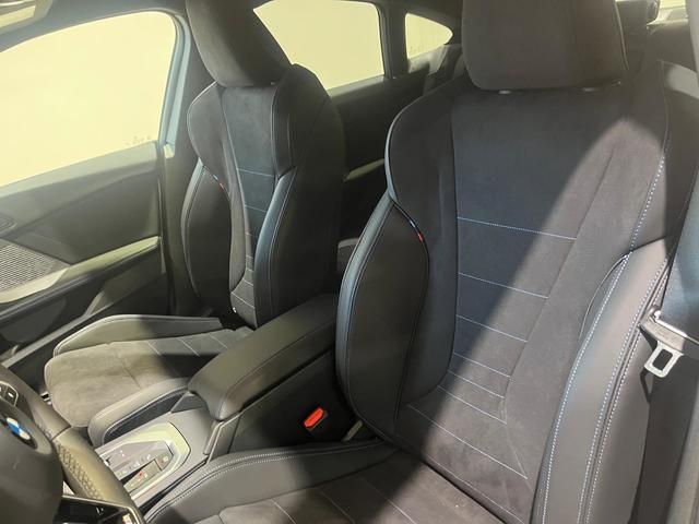 BMW Serie 2 220d Gran Coupe color Blanco. Año 2025. 120KW(163CV). Diésel. En concesionario Quadis Munich (Terrassa) de Barcelona