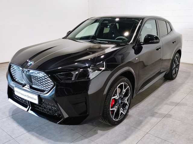 Fotos de BMW iX2 xDrive30 color Negro. Año 2025. 230KW(313CV). Eléctrico. En concesionario Quadis Munich (Manresa) de Barcelona