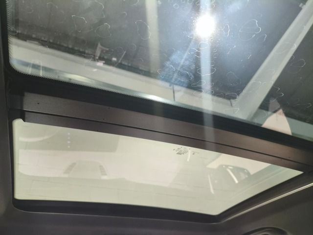 BMW iX1 eDrive20 color Negro. Año 2024. 150KW(204CV). Eléctrico. En concesionario Quadis Munich (Terrassa) de Barcelona