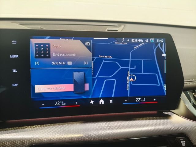 BMW iX1 eDrive20 color Negro. Año 2024. 150KW(204CV). Eléctrico. En concesionario Quadis Munich (Terrassa) de Barcelona