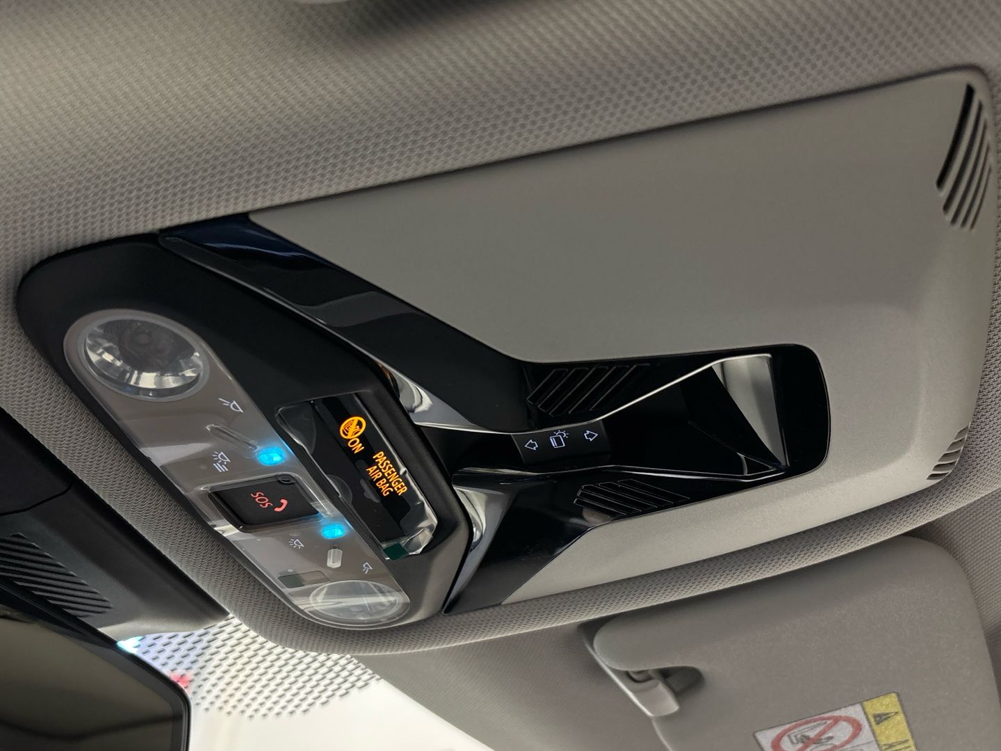 fotoG 19 del MINI MINI Cooper E 135 kW (184 CV) 184cv Eléctrico del 2025 en Barcelona