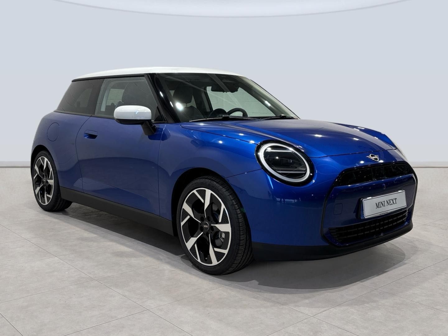 fotoG 6 del MINI MINI Cooper E 135 kW (184 CV) 184cv Eléctrico del 2025 en Barcelona