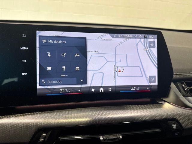 BMW iX1 xDrive30 color Negro. Año 2024. 230KW(313CV). Eléctrico. En concesionario Quadis Munich (Terrassa) de Barcelona