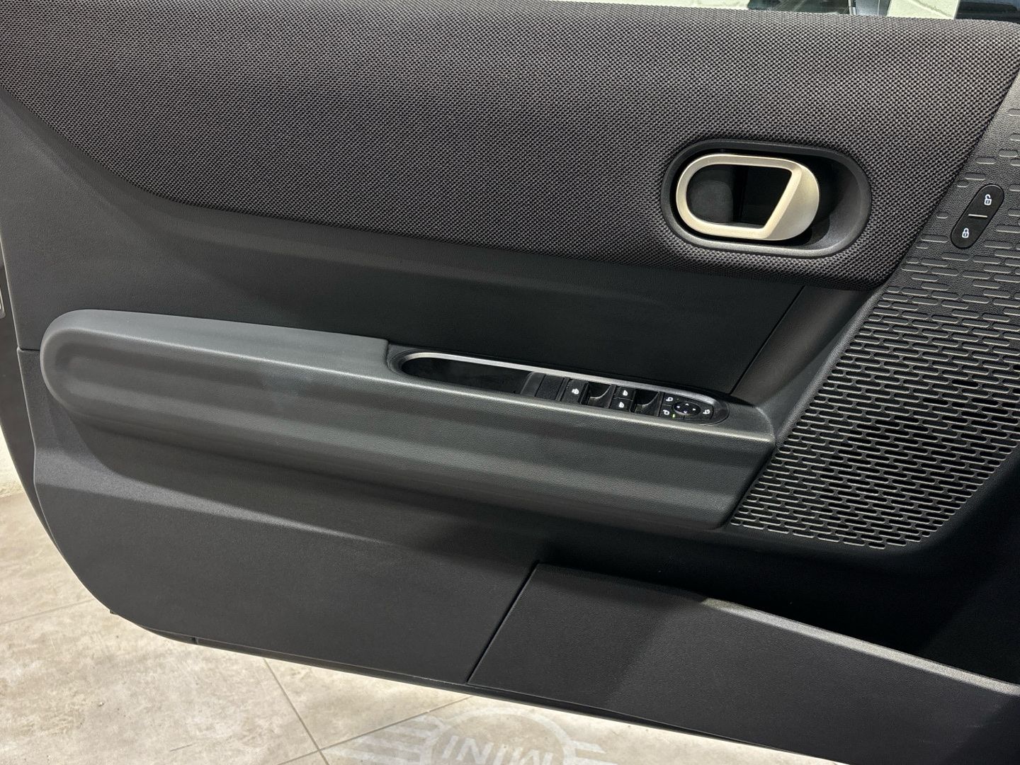 fotoG 5 del MINI MINI Cooper Cabrio C 120 kW (163 CV) 163cv Gasolina del 2025 en Barcelona