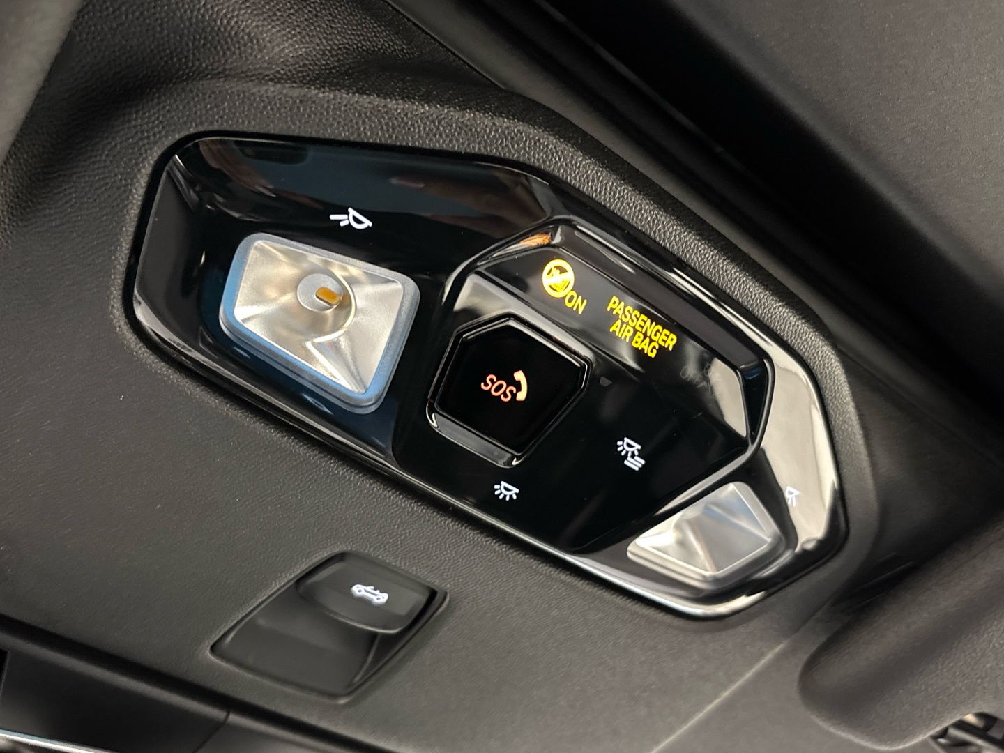 fotoG 13 del MINI MINI Cooper Cabrio C 120 kW (163 CV) 163cv Gasolina del 2025 en Barcelona