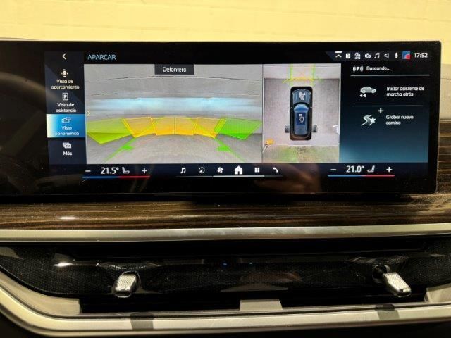 BMW X5 xDrive50e color Gris. Año 2024. 360KW(489CV). Híbrido Electro/Gasolina. En concesionario Quadis Munich de Barcelona