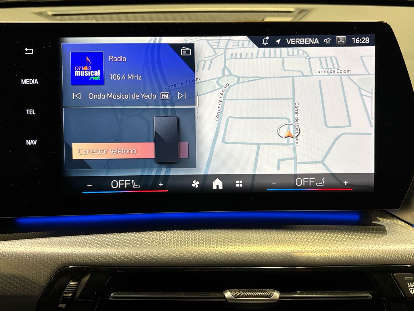 BMW iX1 eDrive20 color Negro. Año 2025. 150KW(204CV). Eléctrico. En concesionario Quadis Munich - Terrassa de Barcelona