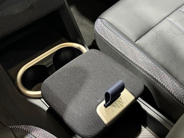 fotoG 15 del MINI MINI Countryman D 120 kW (163 CV) 163cv Diésel del 2024 en Barcelona