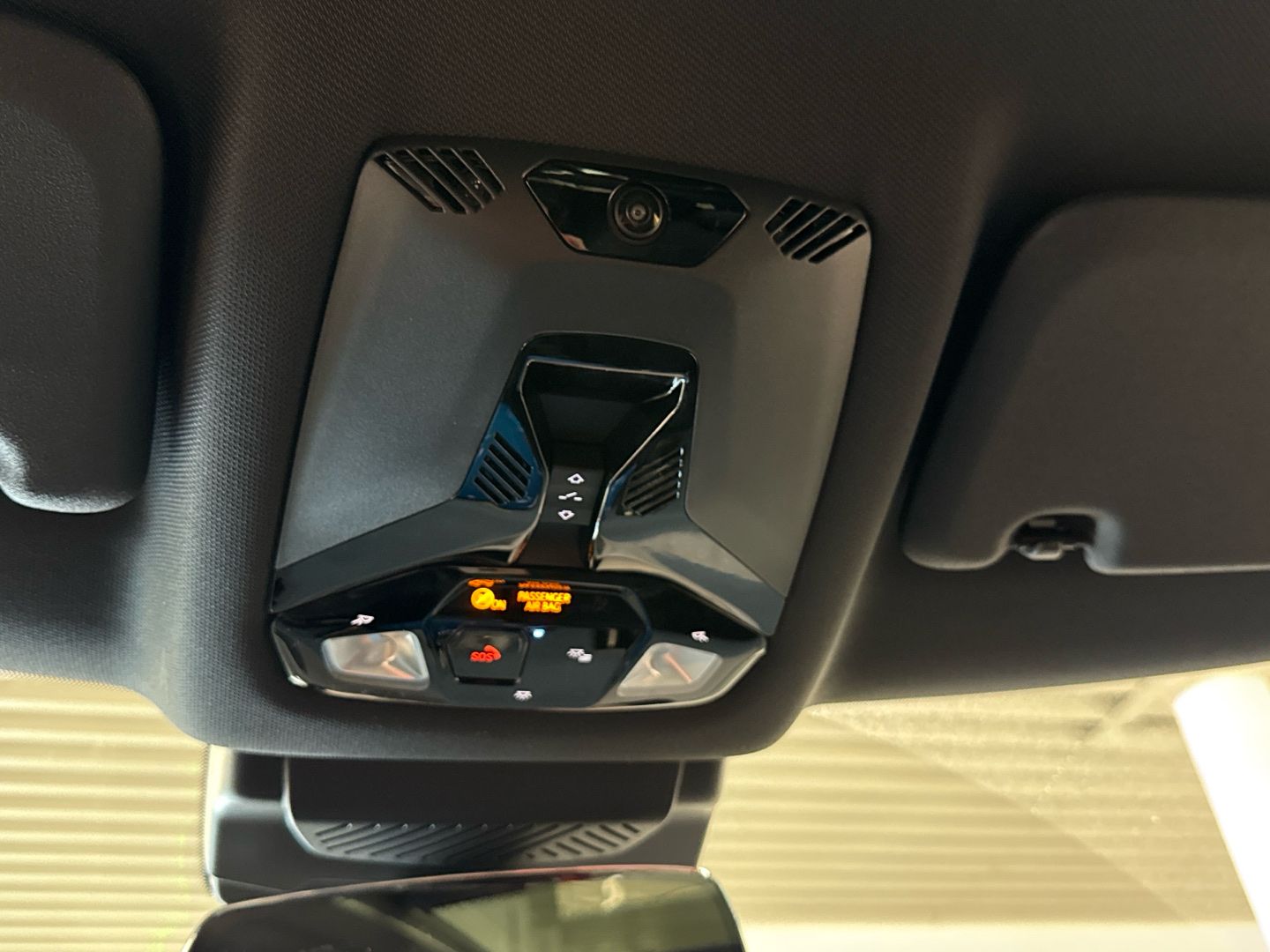 fotoG 12 del MINI MINI Countryman E 150 kW (204 CV) 204cv Eléctrico del 2025 en Barcelona