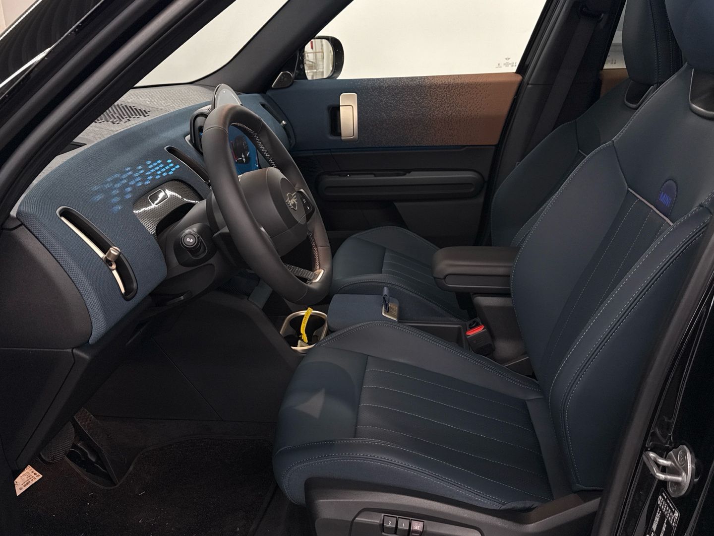 fotoG 10 del MINI MINI Countryman E 150 kW (204 CV) 204cv Eléctrico del 2025 en Barcelona