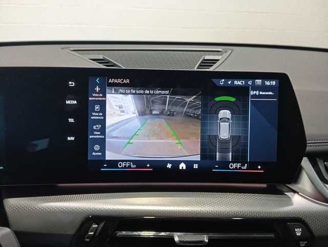 BMW iX1 eDrive20 color Blanco. Año 2025. 150KW(204CV). Eléctrico. En concesionario Quadis Munich (Terrassa) de Barcelona