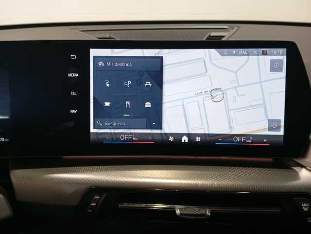 BMW iX1 eDrive20 color Blanco. Año 2025. 150KW(204CV). Eléctrico. En concesionario Quadis Munich (Terrassa) de Barcelona