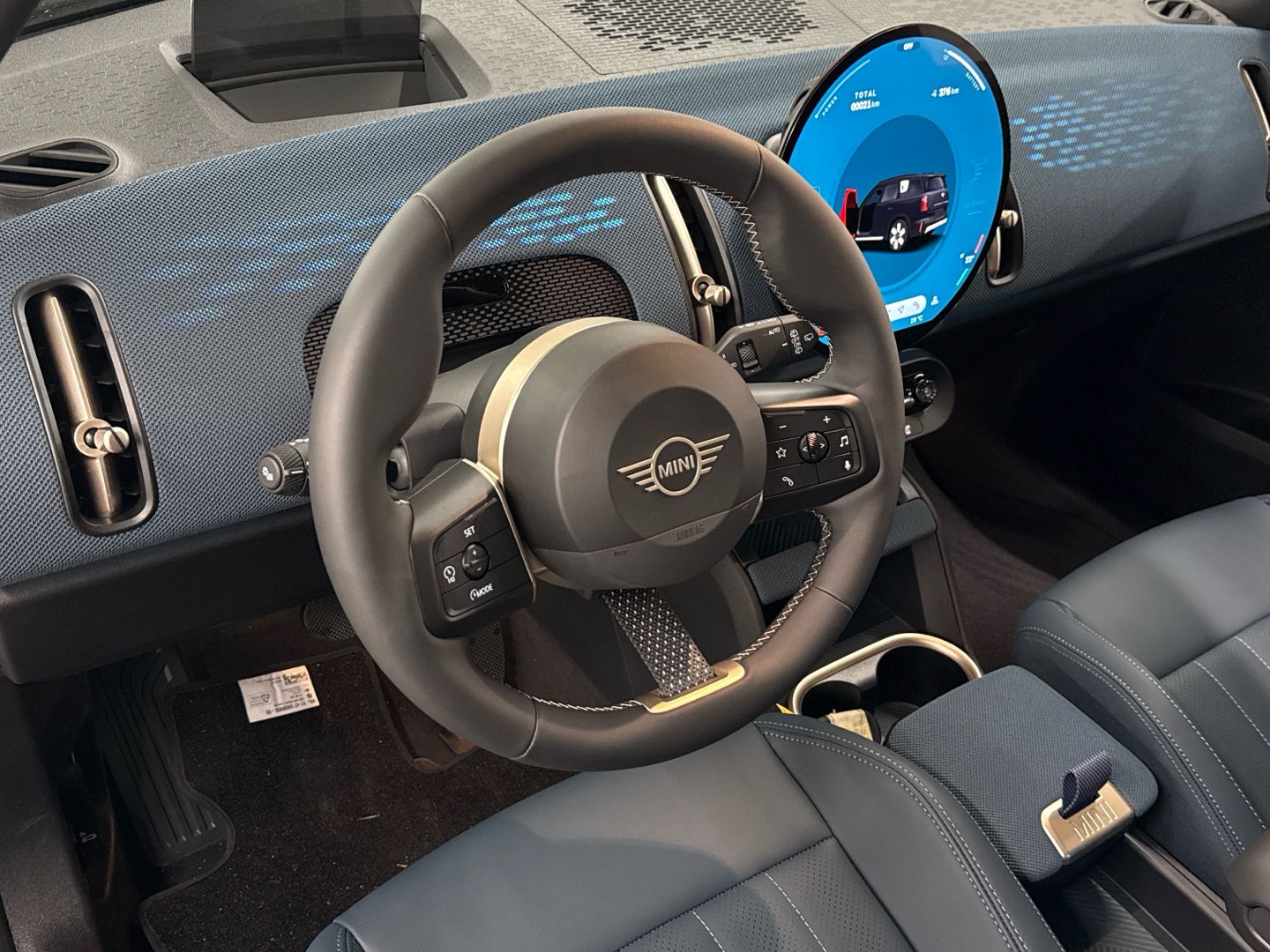 fotoG 18 del MINI MINI Countryman E 150 kW (204 CV) 204cv Eléctrico del 2025 en Barcelona