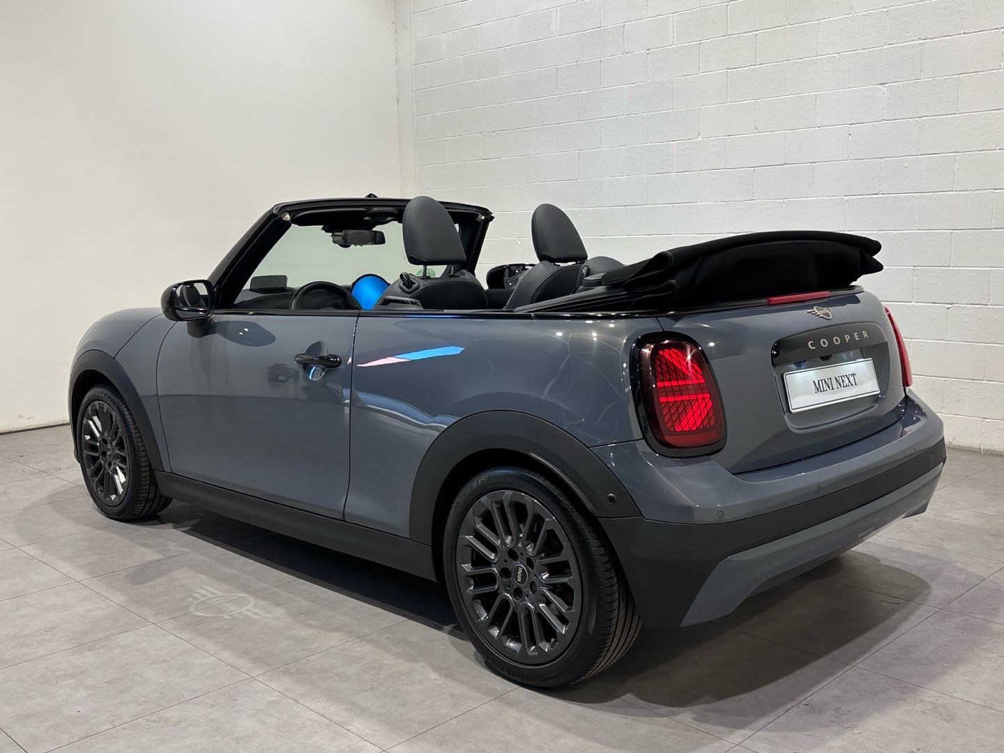 fotoG 23 del MINI MINI Cooper Cabrio C 120 kW (163 CV) 163cv Gasolina del 2025 en Barcelona
