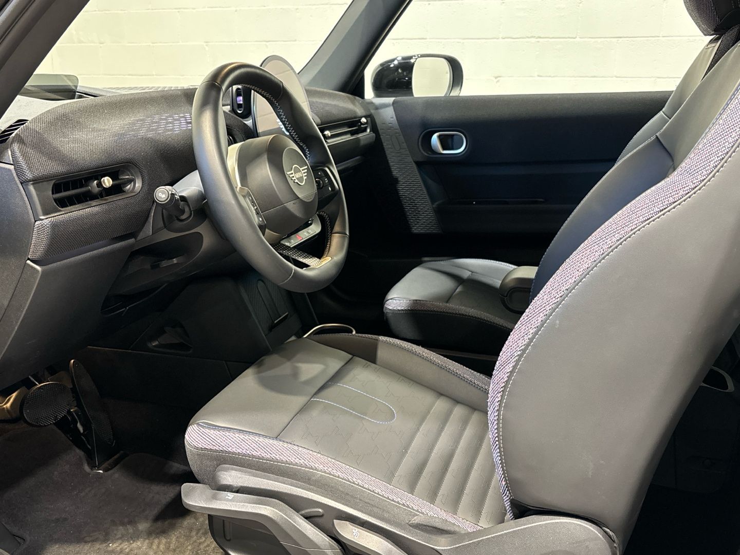 fotoG 12 del MINI MINI Cooper Cabrio C 120 kW (163 CV) 163cv Gasolina del 2025 en Barcelona