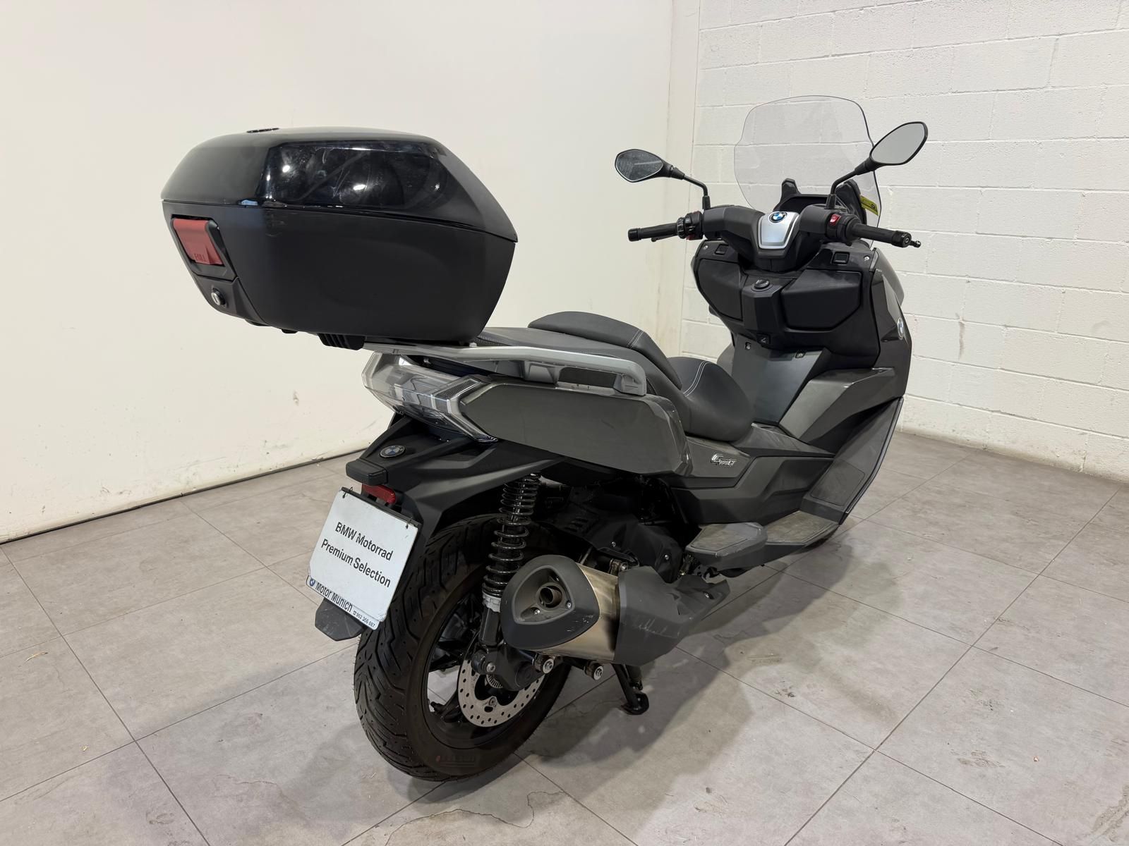 Imatge del vehicle 3