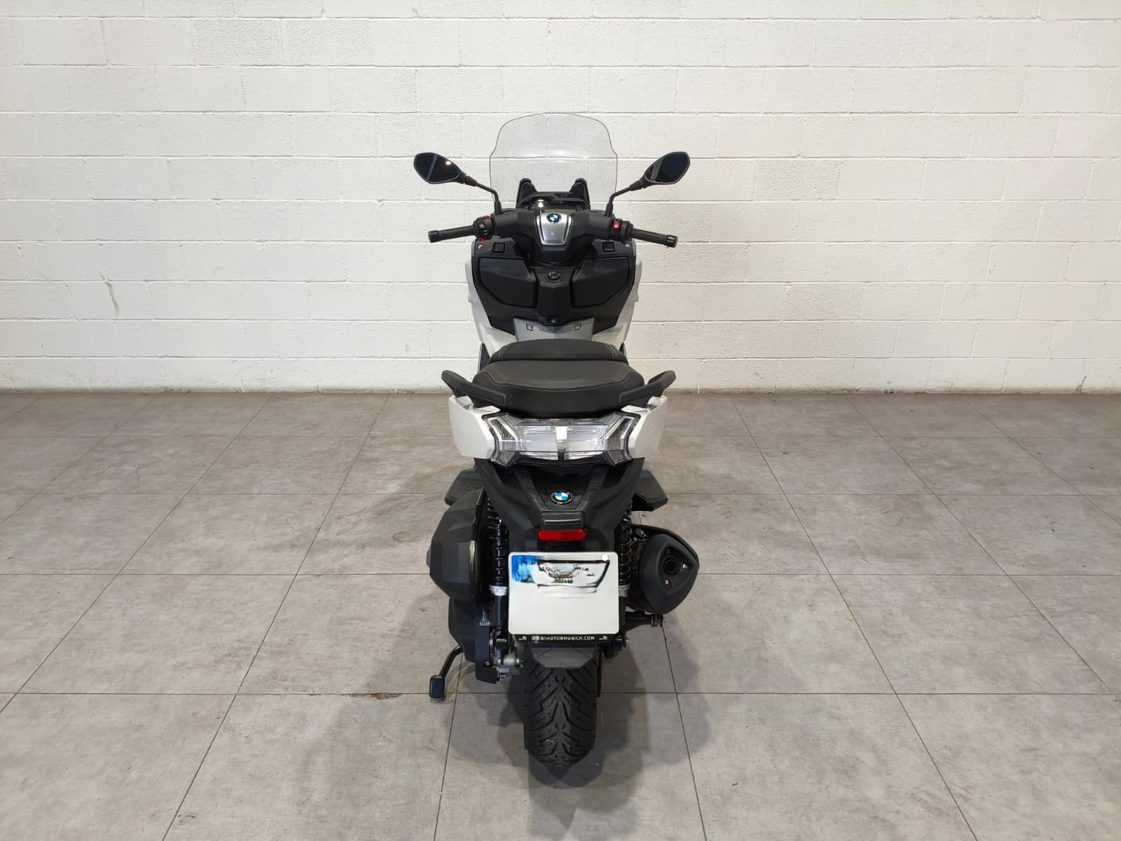 Imatge del vehicle 8