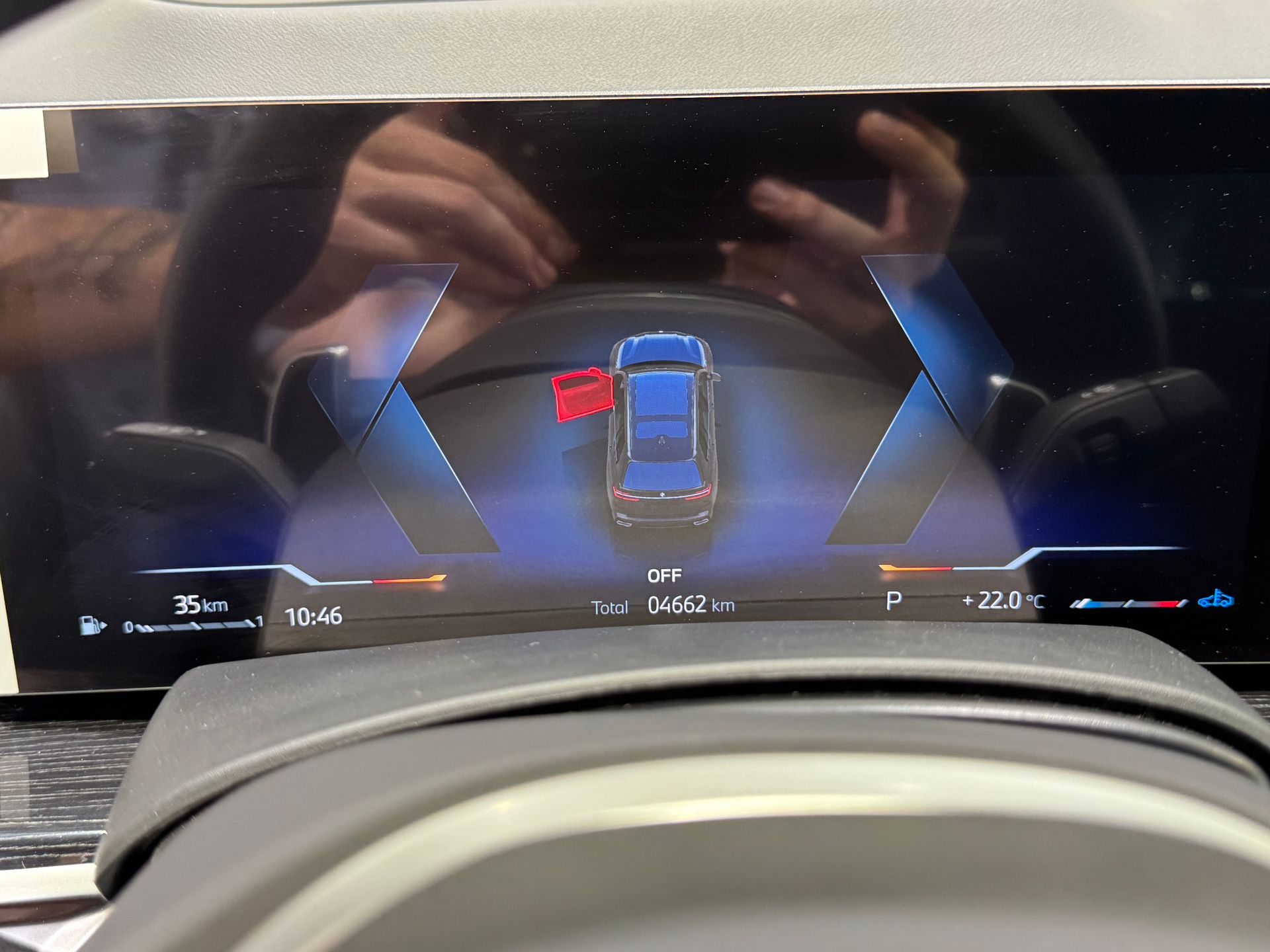 BMW X7 xDrive40d color Negro. Año 2025. 259KW(352CV). Diésel. En concesionario Quadis Munich (Terrassa) de Barcelona