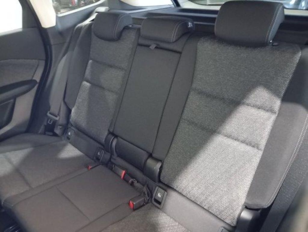 BMW X1 sDrive18i color Negro. Año 2024. 100KW(136CV). Gasolina. En concesionario Quadis Munich (Manresa) de Barcelona