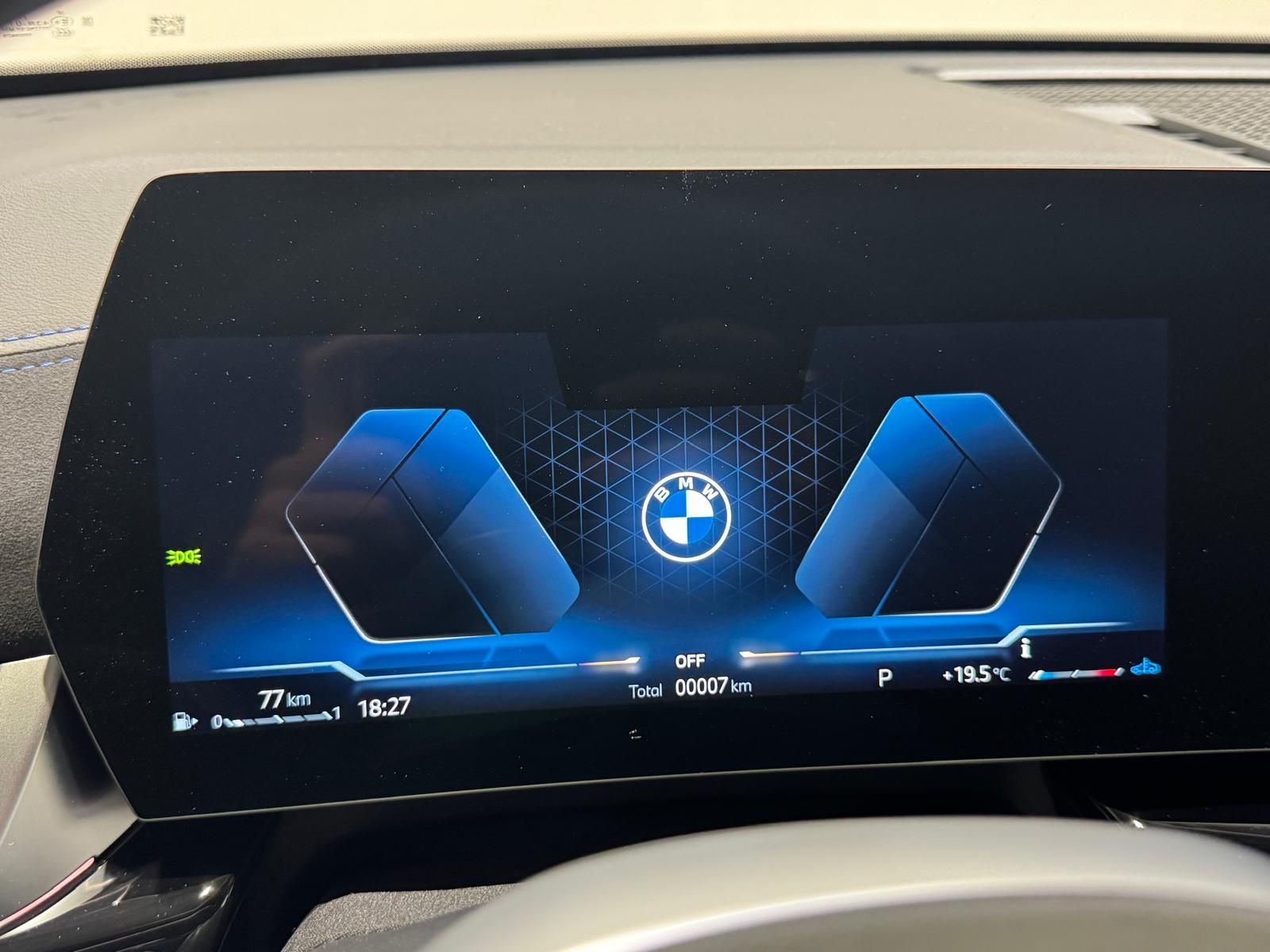 BMW X2 sDrive18d color Negro. Año 2025. 110KW(150CV). Diésel. En concesionario Quadis Munich (Terrassa) de Barcelona