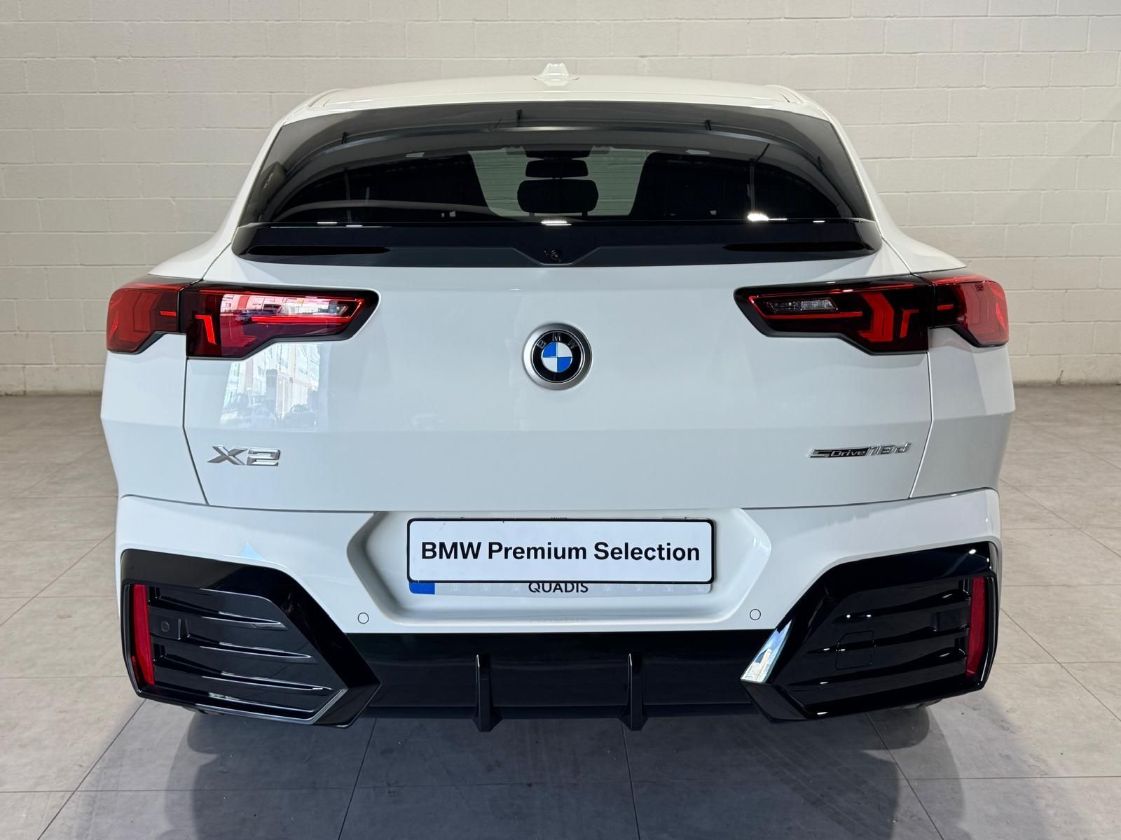 BMW X2 sDrive18d color Blanco. Año 2025. 110KW(150CV). Diésel. En concesionario Quadis Munich (Terrassa) de Barcelona