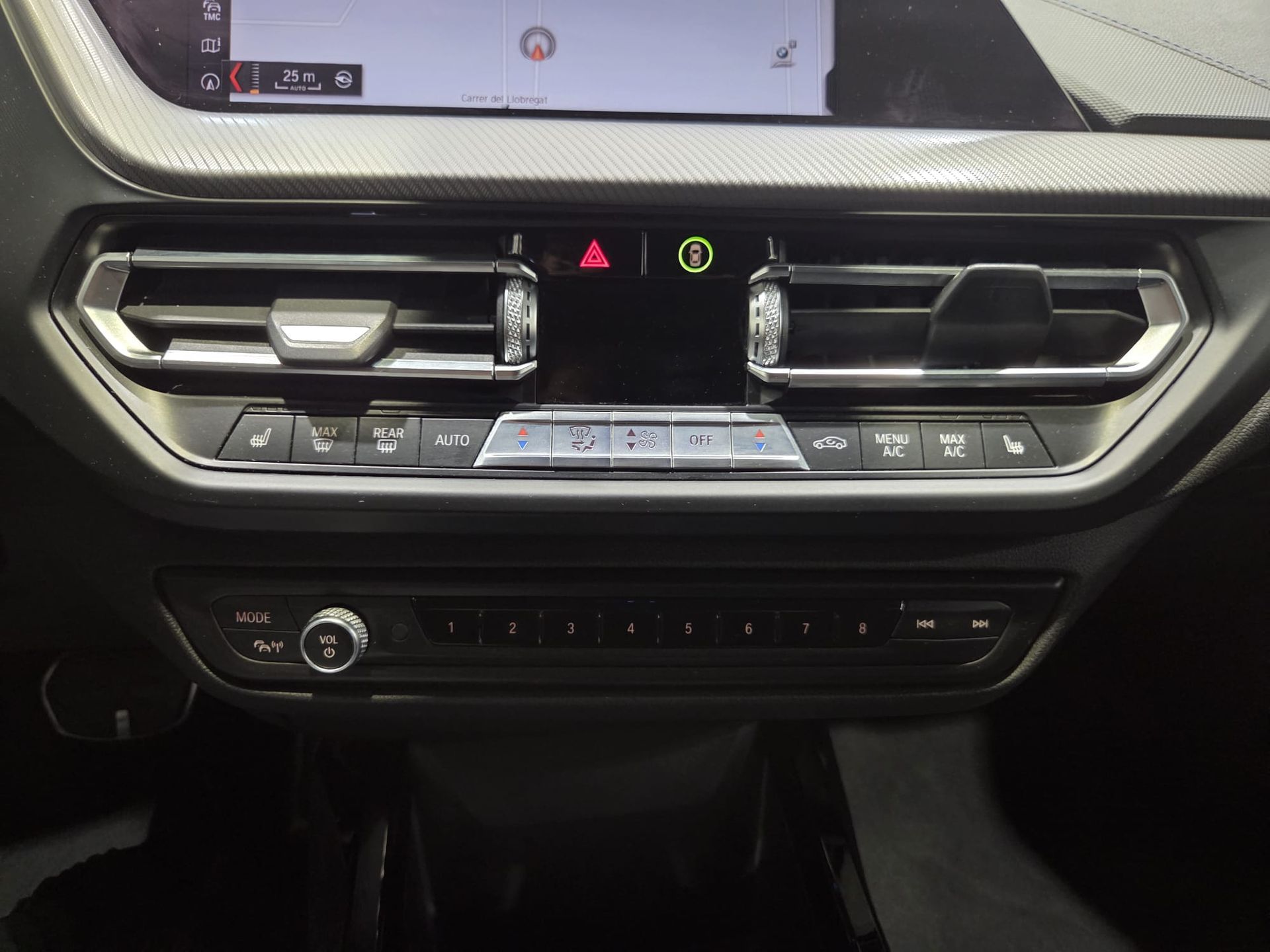 BMW Serie 1 118d color Azul. Año 2020. 110KW(150CV). Diésel. En concesionario Quadis Munich (Terrassa) de Barcelona