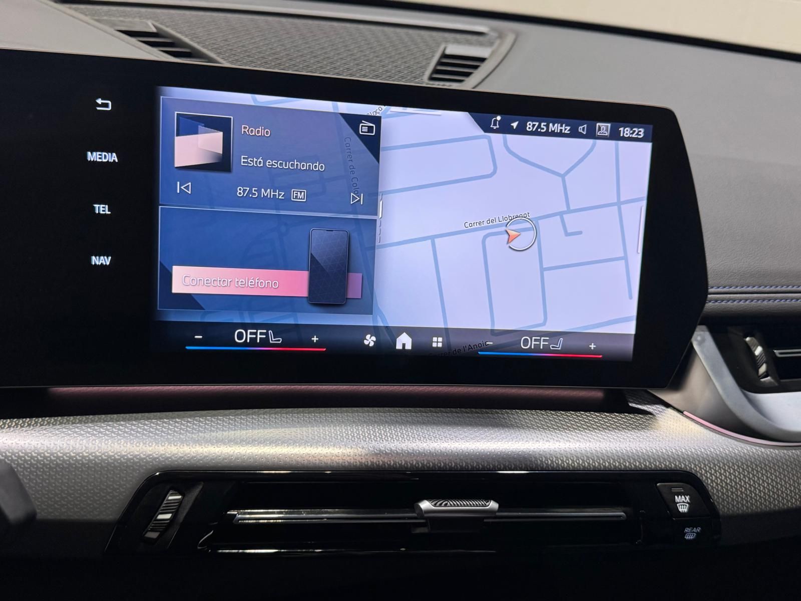 BMW iX1 eDrive20 color Negro. Año 2025. 150KW(204CV). Eléctrico. En concesionario Quadis Munich de Barcelona