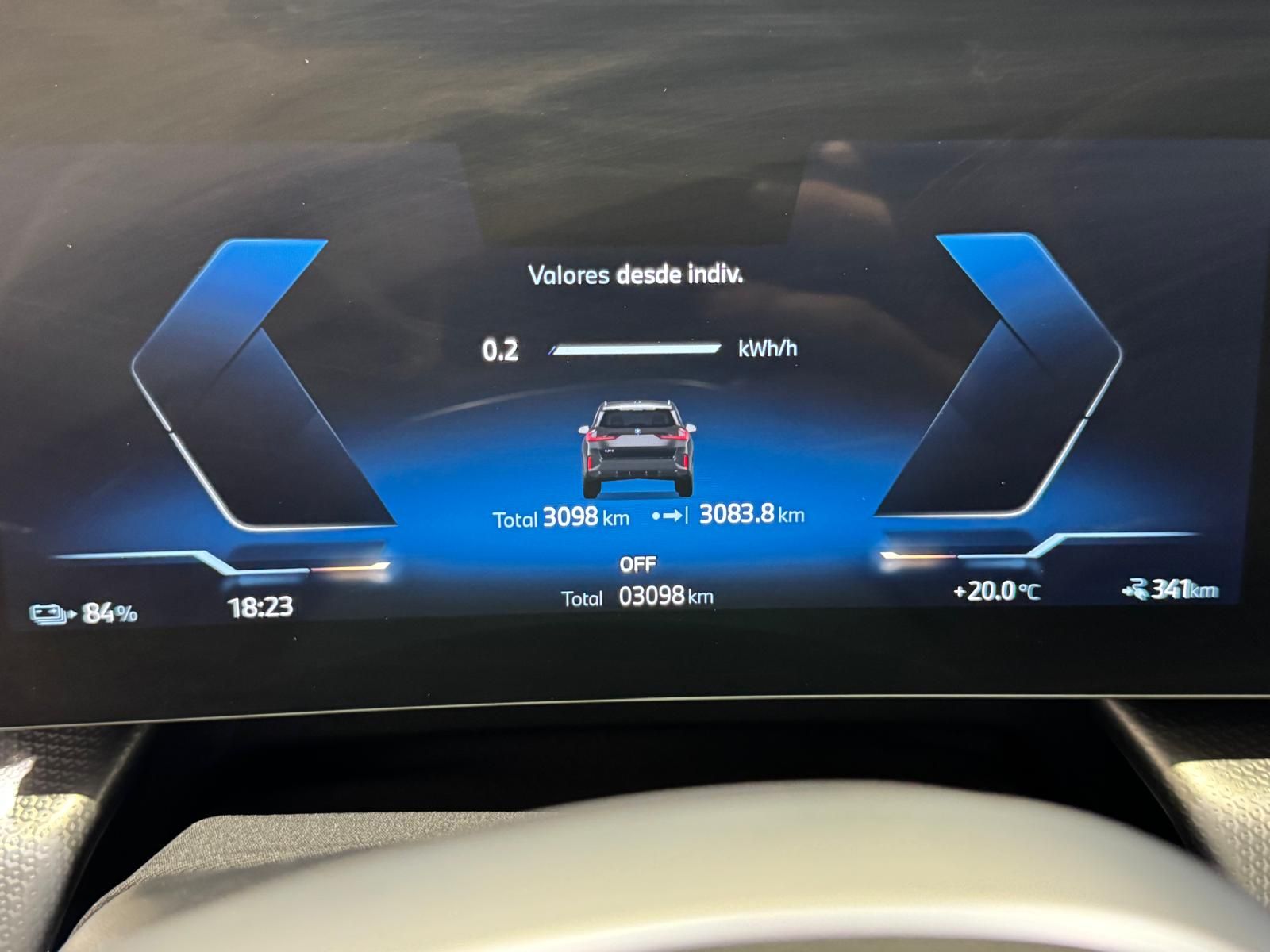 BMW iX1 eDrive20 color Negro. Año 2025. 150KW(204CV). Eléctrico. En concesionario Quadis Munich de Barcelona