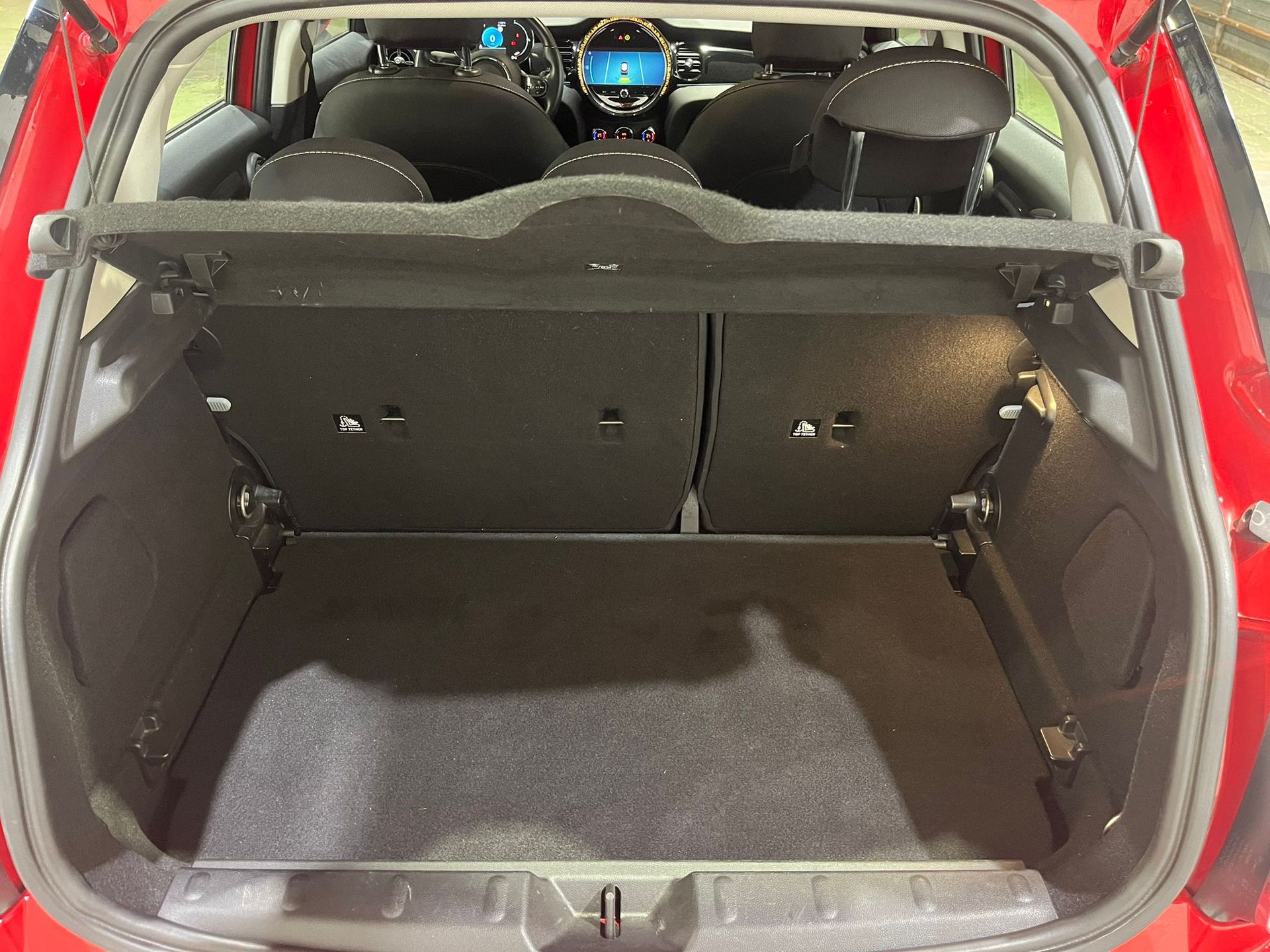 fotoG 19 del MINI MINI 5 Puertas Cooper 100 kW (136 CV) 136cv Gasolina del 2022 en Barcelona