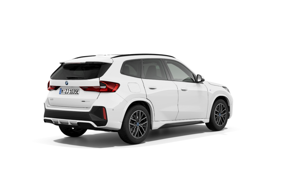 Fotos de BMW X1 xDrive25e color Blanco. Año 2025. 180KW(245CV). Híbrido Electro/Gasolina. En concesionario Quadis Munich (Terrassa) de Barcelona