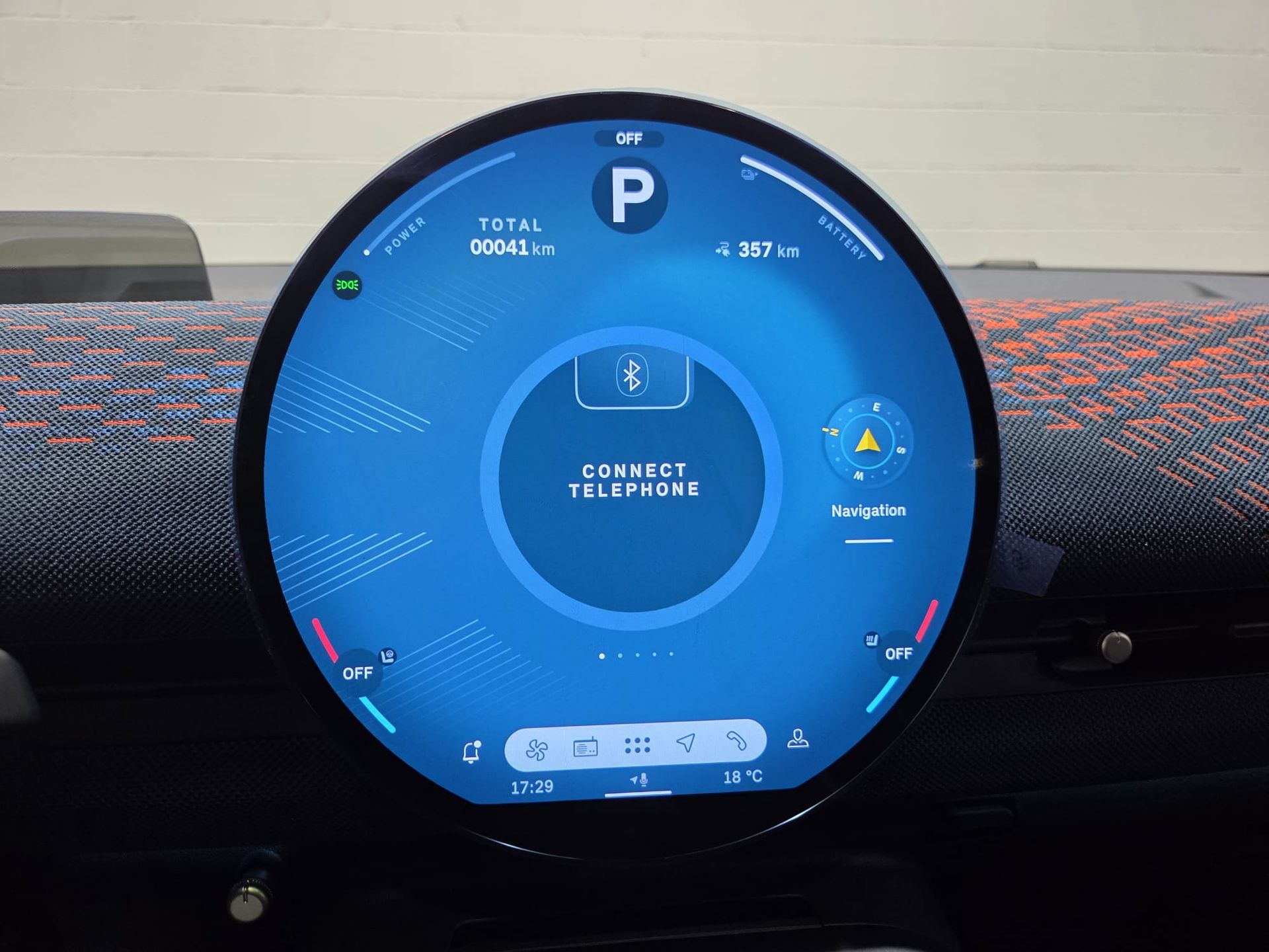 fotoG 11 del MINI MINI Aceman SE 160 kW (218 CV) 218cv Eléctrico del 2025 en Barcelona