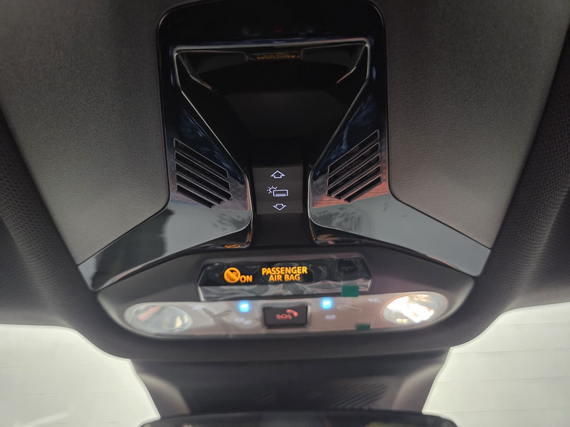 fotoG 14 del MINI MINI Aceman SE 160 kW (218 CV) 218cv Eléctrico del 2025 en Barcelona