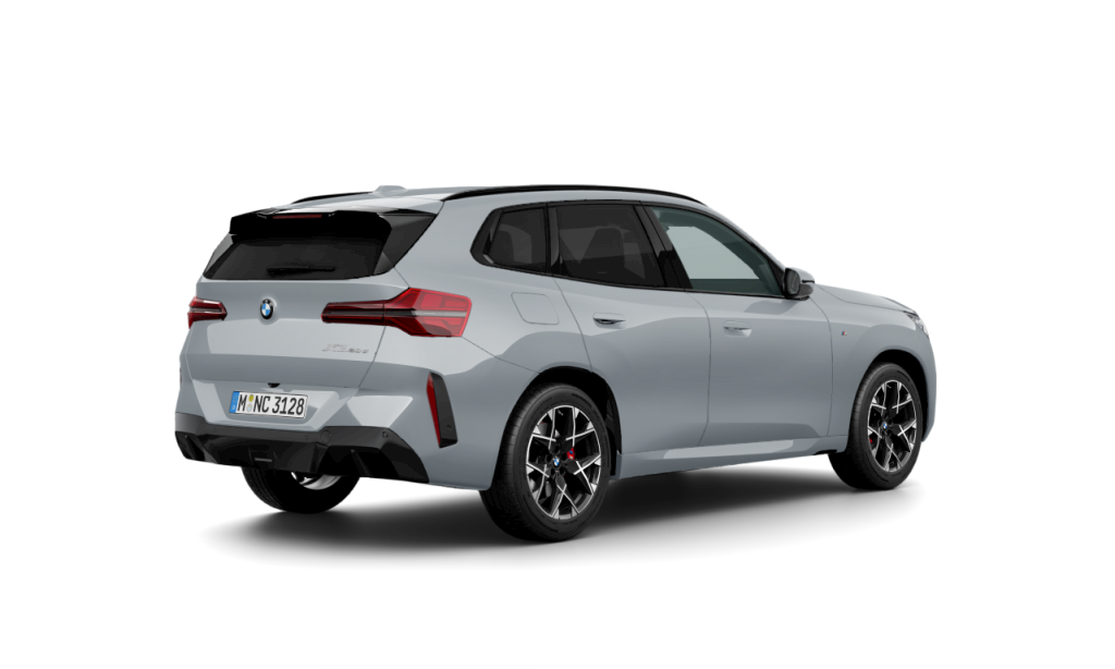 Fotos de BMW X3 xDrive20d color Gris. Año 2025. 145KW(197CV). Diésel. En concesionario Quadis Munich - Terrassa de Barcelona