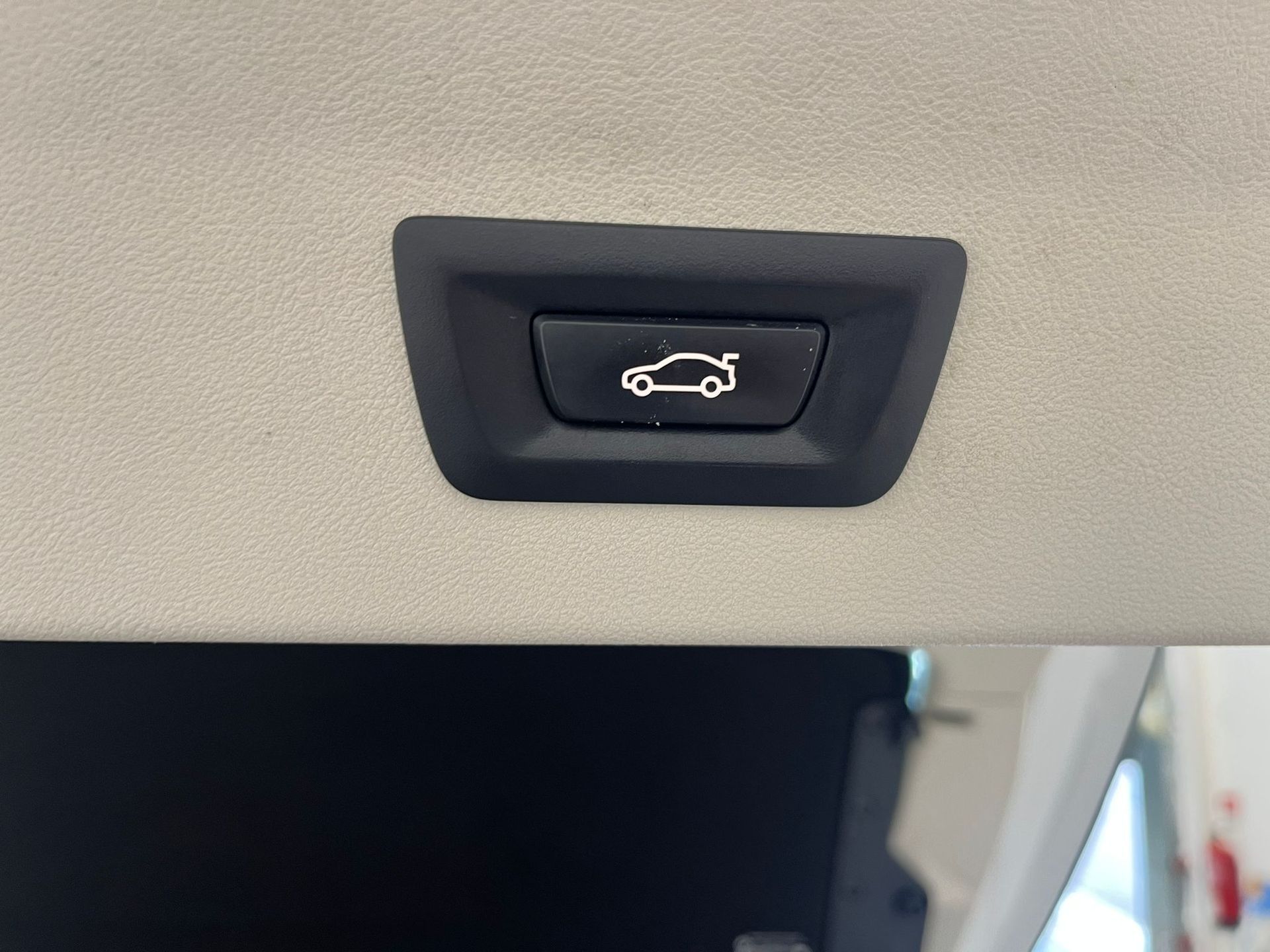 BMW X4 xDrive20d color Blanco. Año 2021. 140KW(190CV). Diésel. En concesionario Quadis Munich (Manresa) de Barcelona