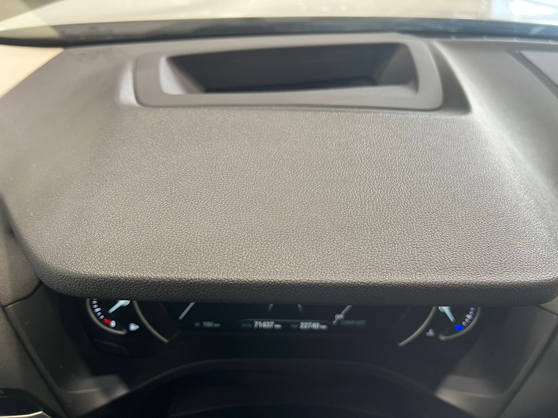 BMW X4 xDrive20d color Blanco. Año 2021. 140KW(190CV). Diésel. En concesionario Quadis Munich (Manresa) de Barcelona