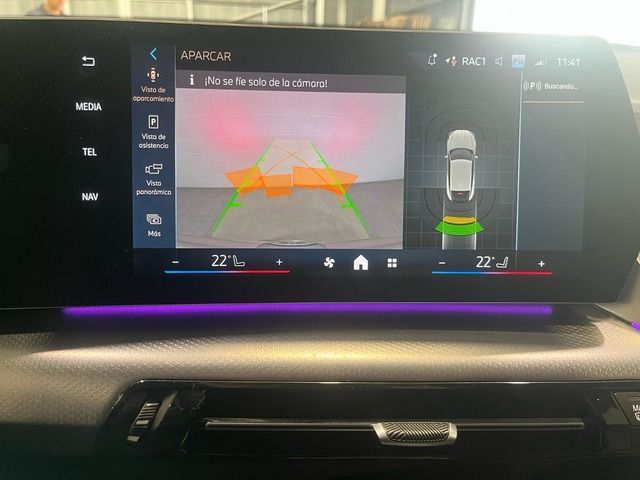 BMW iX2 eDrive20 color Blanco. Año 2025. 150KW(204CV). Diésel. En concesionario Quadis Munich (Manresa) de Barcelona